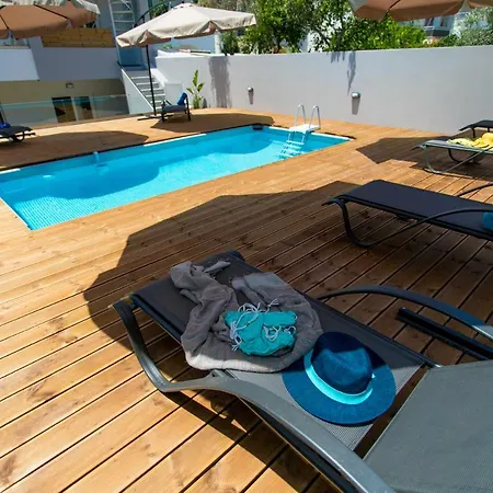 Akalli Luxury Apartahotel 3*